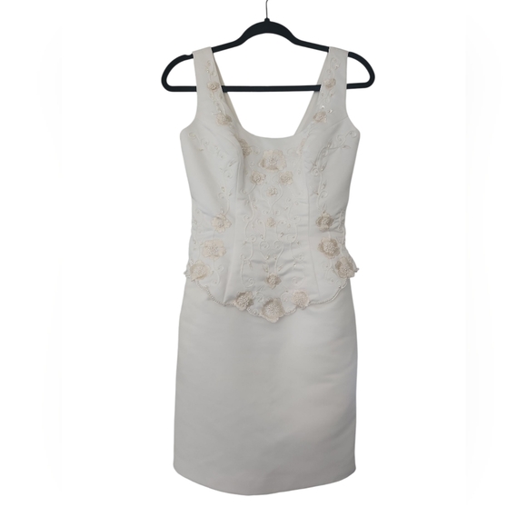 Reception/ Wedding dress - Picture 1 of 7